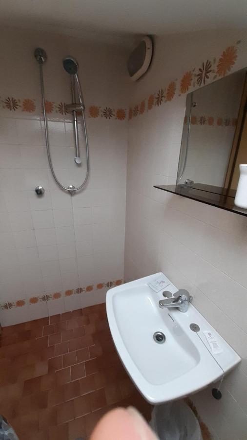 Hotel Elisabetta 2 Stelle Cattolica Ruang foto
